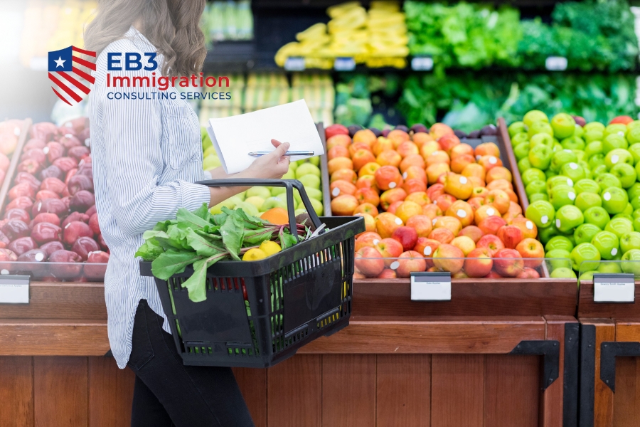 Chi Phí Sinh Hoạt Ở Mỹ 2025, Người Định Cư Cần Biết 3 Chi phí thực phẩm Mỹ khoảng 300-500 USD/tháng, nấu tại nhà giúp tiết kiệm lớn