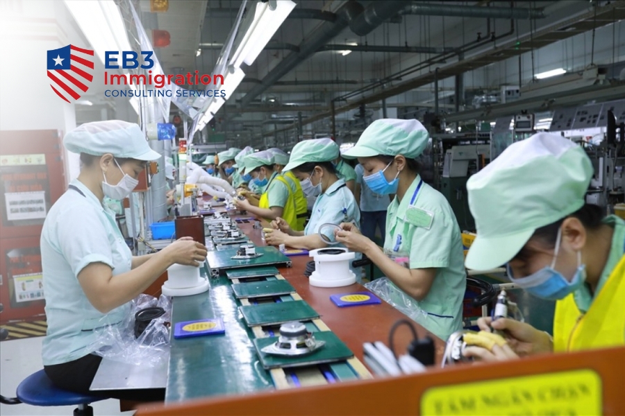 Chính Sách và Điều Kiện Định Cư Mỹ 2025, Cập Nhật Chi Tiết 9 Lao động phổ thông EB3 phù hợp đa số người Việt nhờ yêu cầu đơn giản và lương ổn định