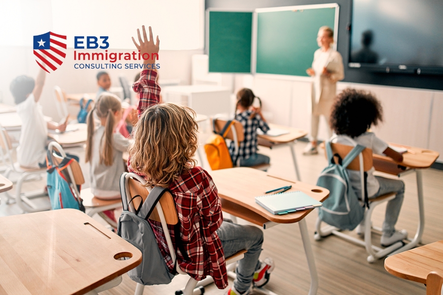 Trường công lập Mỹ miễn học phí K-12, chiếm 90% học sinh, lợi ích lớn cho gia đình EB3