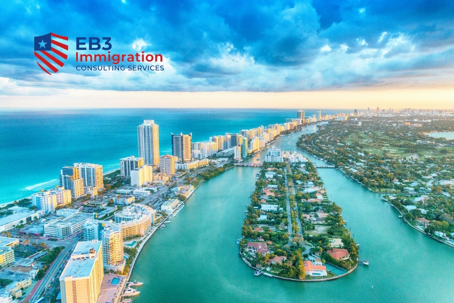 Tổng Quan 50 Bang Mỹ Và Những Điều Cần Biết Khi Định Cư 6 Florida có khoảng 55.000 người Việt tập trung Orlando, Tampa, Jacksonville, Miami với khí hậu ấm và chi phí hợp lý